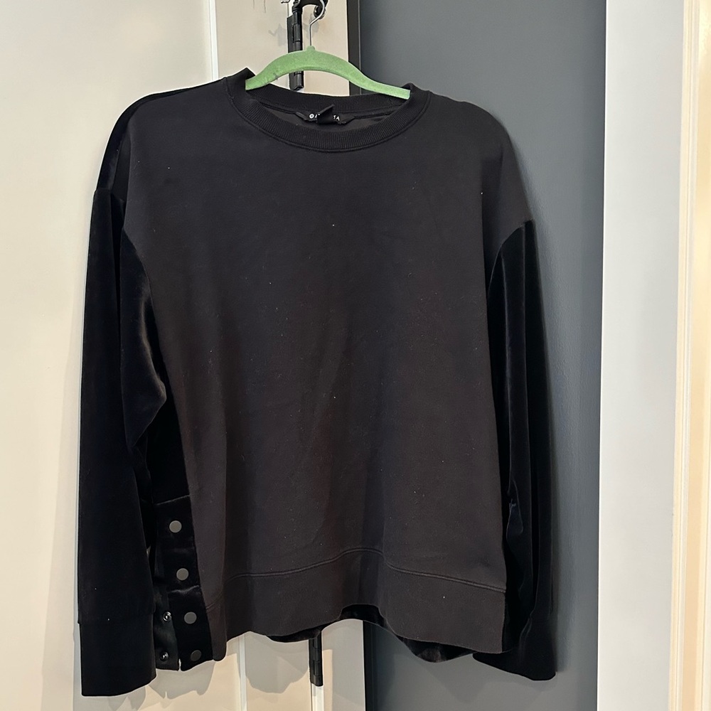 Athleta velvet salutation sweatshirt, size large.
